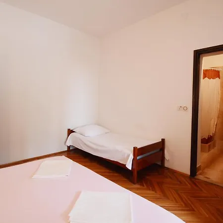 Bed & Breakfast Ante1 *